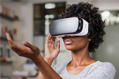 هدست Gear VR مستقل سامسونگ با نمایشگر OLED و وضوح بالا در دست تولید است