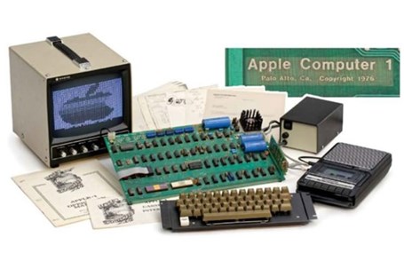 کامپیوتر اپل ۱ در یک مناقصه ۱۰۱ هزار دلار فروخته شد