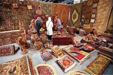 برپایی نمایشگاه دست بافته‌های اصیل ایرانی در مجموعه نیاوران