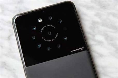 آیا دوربین‌های چندگانه عکاسی با موبایل را متحول می‌کنند؟