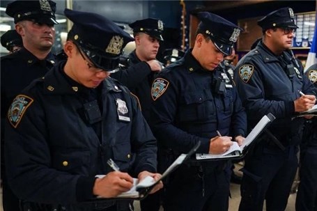 اداره پلیس نیویورک برنامه های آیفون را جایگزین یادداشت برداری سنتی می کند