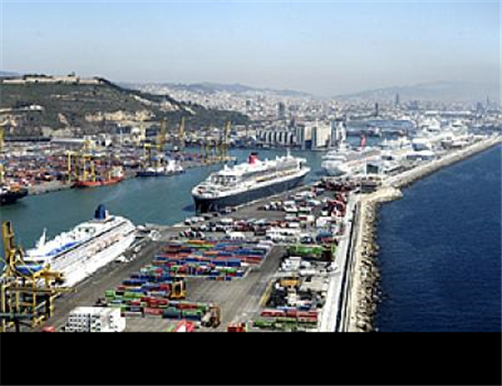 ممنوعیت ورود خودروهای فرسوده سنگین به بندر شهید رجایی