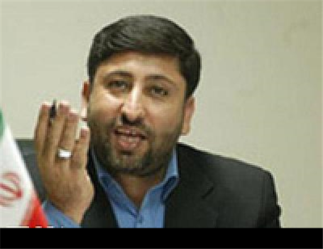 پلیس در قبال خودروسازان وظیفه دادستانی را بر عهده نگیرد