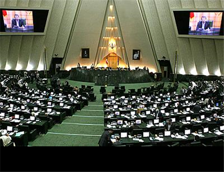 محرابیان و خودروسازان فردا به مجلس می روند
