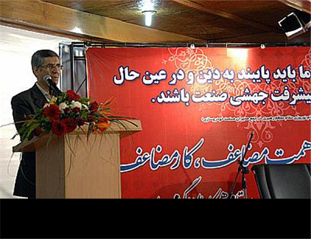 مجلس نگرانی صنعتگران از کاهش تعرفه خودرو را برطرف کند