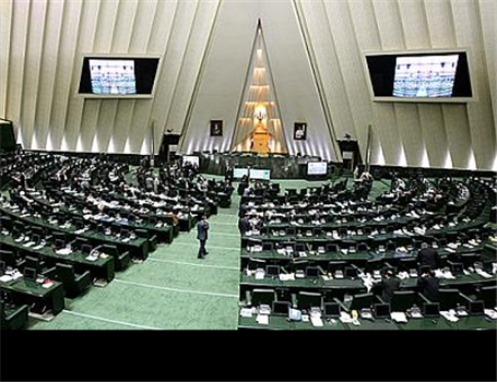 طرح دو فوریتی اصلاح تعرفه واردات خودرو به رای گذاشته می‌شود