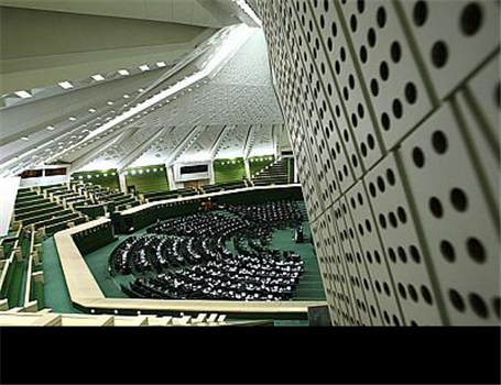 خودروسازان در قبال لغو کاهش تعرفه، کیفیت تولیدات را افزایش دهند