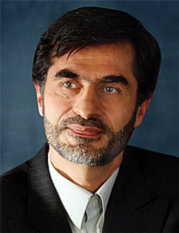 حضور واردکنندگان خودرو در زمان تصویب بودجه بی‌حرمتی به مجلس است