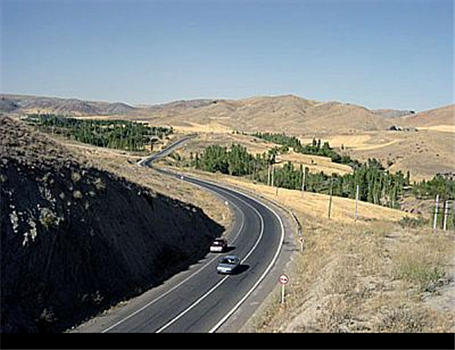 محور شمشک- دیزین مسدود است