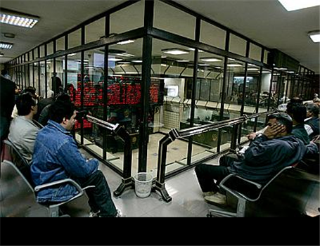 قطعه سازان، خودروسازان را نمی‌خرند