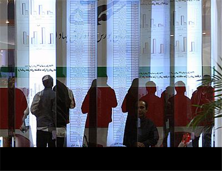درخواست تعویق عرضه بلوک ایران خودرو تا زمان استعلام از دادگاه