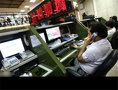 ٥ خریدار برای تصاحب ایران‌خودرو وارد رقابت شدند