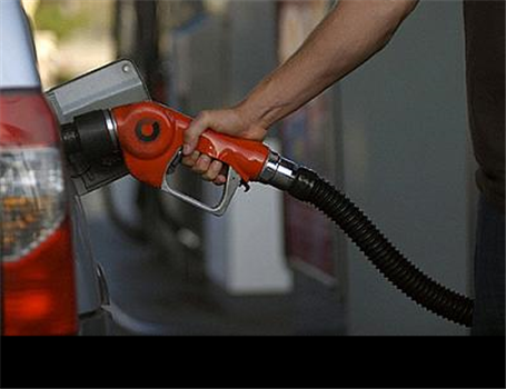 توان تولید 60 میلیون لیتر بنزین در چند ساعت را داریم