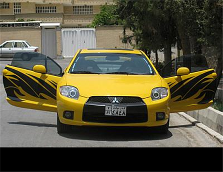 (گزارش تصویری )خودروی 27 میلیونی امارات 70 میلیون در ایران