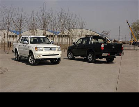 کاپرای گروه بهمن،  صدر نشین شد