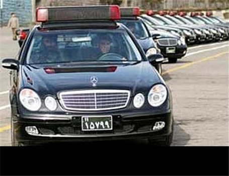ماشین پلیس کشورهای دیگه چه شکلیه ؟!