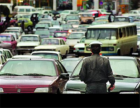 تهران تنها برای دو میلیون خودرو ظرفیت دارد