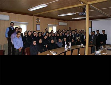 تقدیر از مدیر عامل شرکت خدمات بیمه ای رایان سایپا