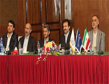 نشست مدیر عامل شرکت سایپا با مدیران شرکت لیزینگ رایان سایپا