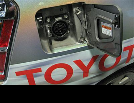 توسعه تکنولوژی plug-in در تویوتا Prius
