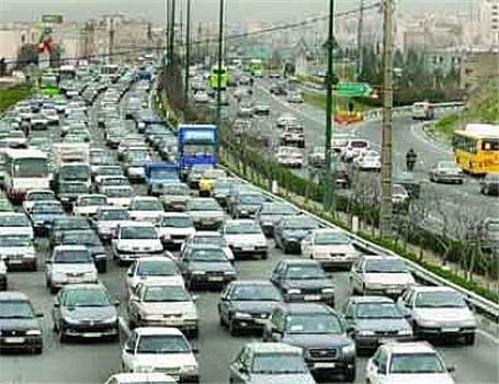 ترافیک نیمه سنگین در آزاد راه کرج -قزوین