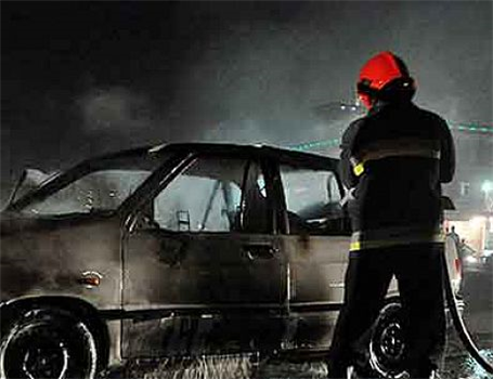مرگ ۲ نفر براثر حریق خودرو در شیراز