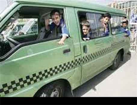پلیس تردد و ترافیک سرویس‌های مدارس خراسان شمالی را نظارت می‌کند