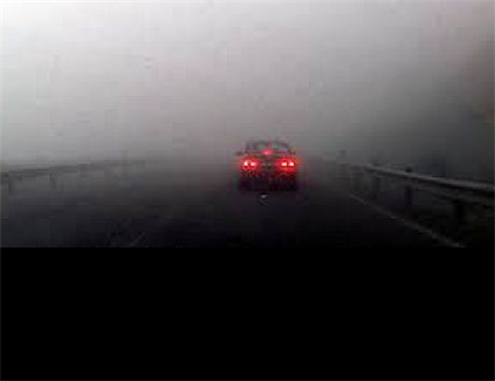 جاده های ایلام مه آلودند
