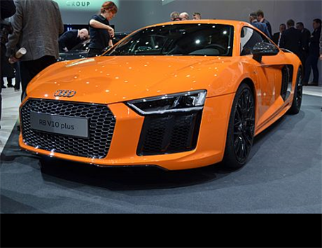 R۸ الکتریکی؛ شتاب ۳.۹ با پیمایش ۴۵۰ کیلومتر