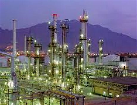 تولید و عرضه بنزین در پالایشگاه ستاره خلیج فارس زیر نظر وزارت نفت انجام می‌شود