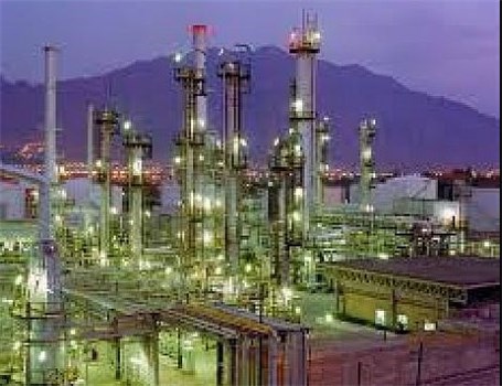 پالایشگاه ستاره خلیج فارس بنزین مورد نیاز کشور را تامین می کند