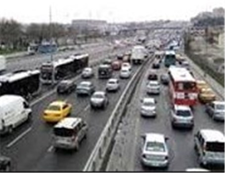 ترافیک نیمه‌سنگین در باند جنوبی آزاد راه کرج - قزوین و تهران - کرج