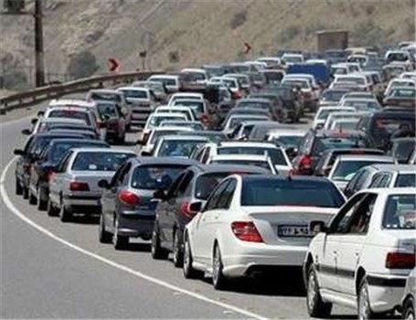 ترافیک نیمه‌سنگین در باند جنوبی آزادراه تهران - کرج