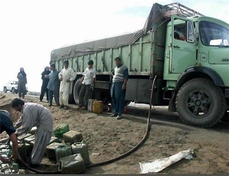 دو دستگاه کامیون با ۵۰ هزار لیتر گازوئیل قاچاق توقیف شد