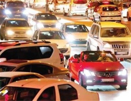 لایی‌کشی خودروها در خیابان‌های تهران