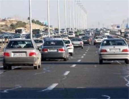 جوی آرام و ترافیک نیمه سنگین در جاده‌های کشور