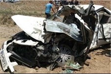 برخورد پیکان با کامیون در زنجان دو کشته برجای گذاشت