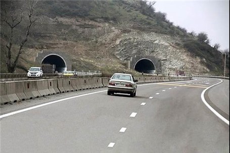 ترافیک نیمه‌سنگین در محور چالوس و آزادراه‌های کرج - تهران و قزوین - کرج