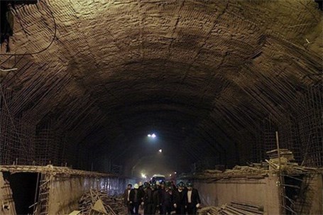 مترو هشتگرد - تهران روی ریل وعده‌ها پیش می‌رود