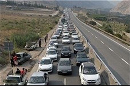 تعطیلاتی عذاب‌آور در ترافیک محور سوادکوه