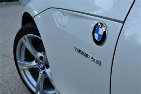 سیرتحولات خودرو BMW را ببینید