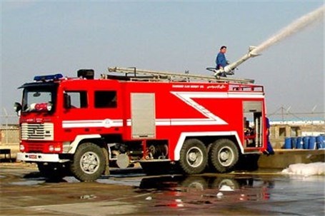 آتش BMW پارکینگ طبقاتی در خیابان خسروی مشهد را سوزاند