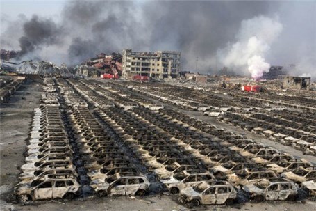 8 هزار خودرو قربانی انفجار در بندر تیانجین+تصاویر