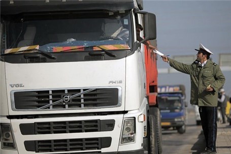 توقیف کامیون با ۷۰ فقره تخلف و ۲۸ میلیون جریمه در گیلان