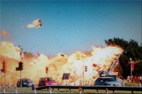 مرگ 7 نفر در حادثه برخورد هواپیما باخودرو