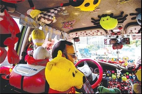 تاکسی عروسکی آقای «قند و عسل»