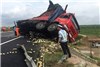 تصاویری از واژگونی کامیونی با 10 هزار جوجه!