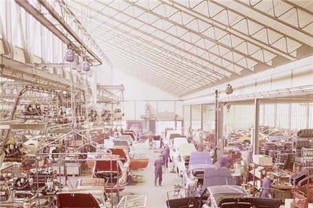 تصویر کارخانه تولید پورشه،45سال پیش