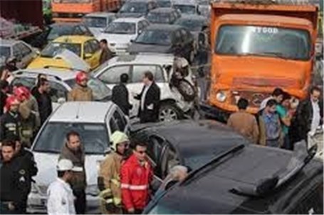 تصادف ۲۰۰ خودرو در جاده قزوین به دلیل بارندگی