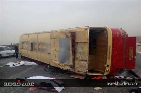 2 کشته در حادثه واژگونی اتوبوس دانشجویان در جاده اصفهان